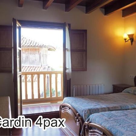 شقة Casa Cardin Onís المظهر الخارجي الصورة