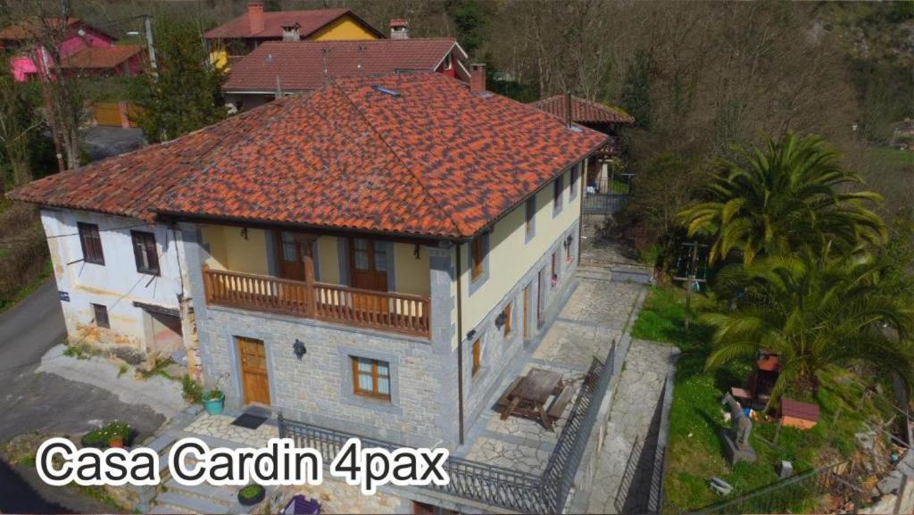 شقة Casa Cardin Onís المظهر الخارجي الصورة
