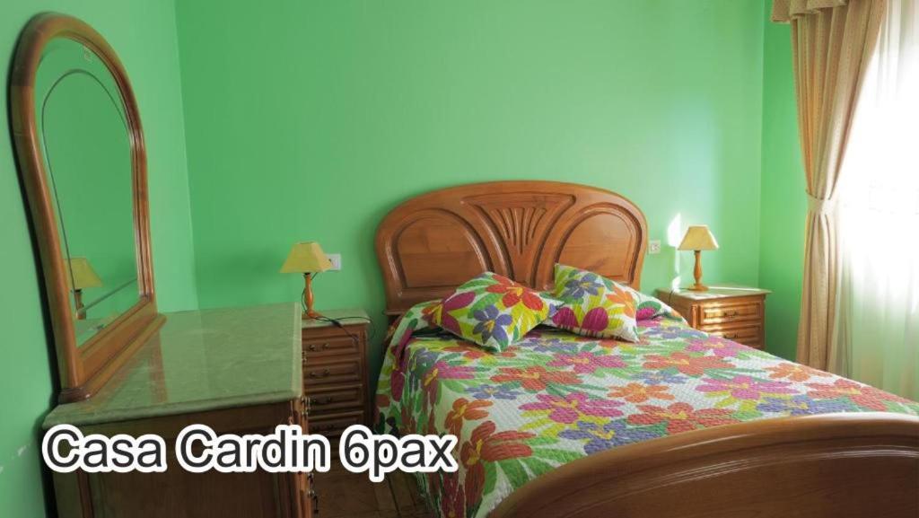 شقة Casa Cardin Onís المظهر الخارجي الصورة